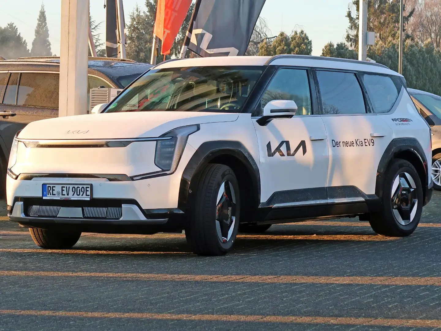 Kia EV9 4WD Drive-Wise & Comfort-Paket Blanc - 2