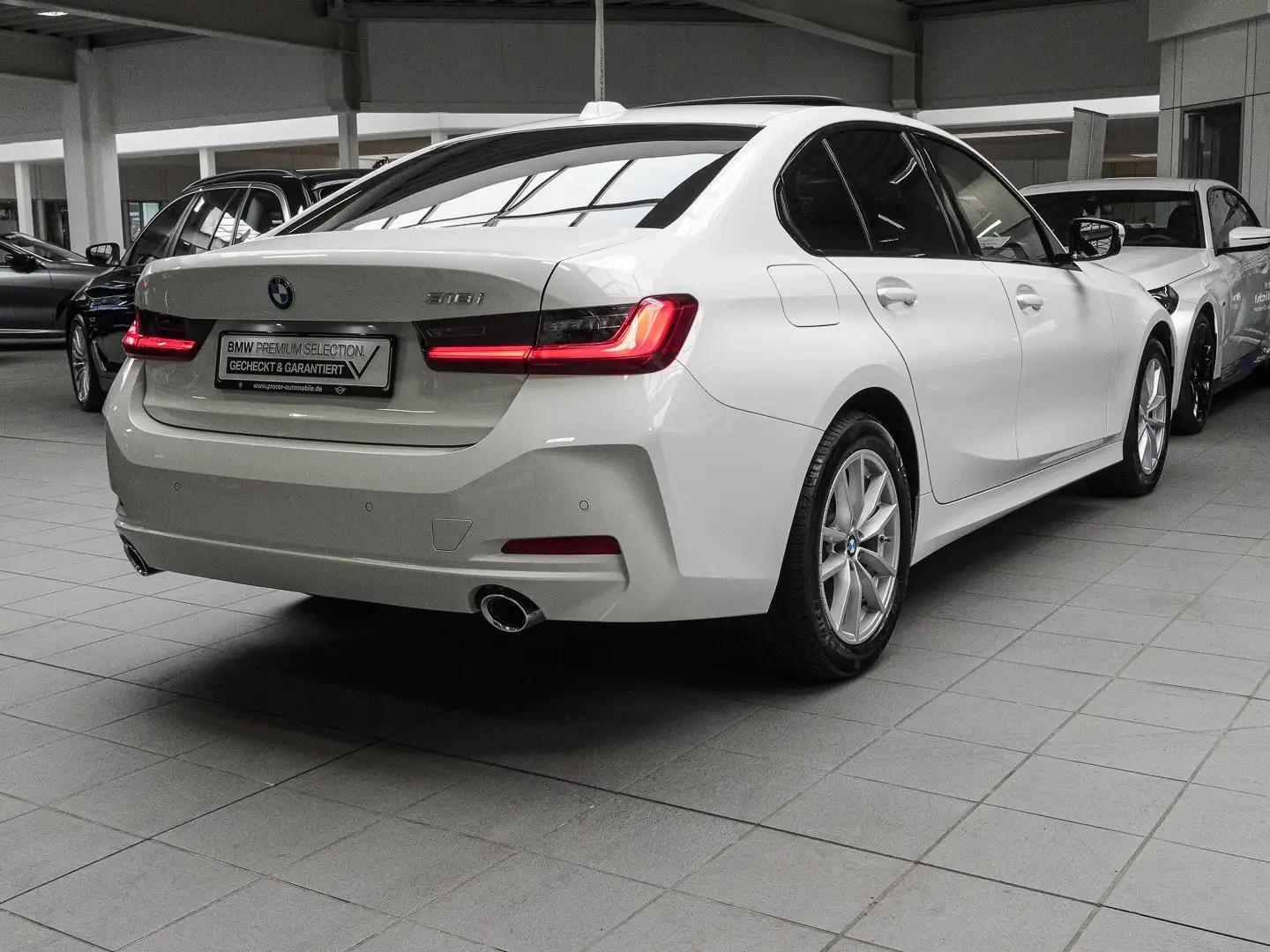 BMW 318 i GLASDACH+DRIIVASS+PDC+SHADOWLINE Weiß - 2