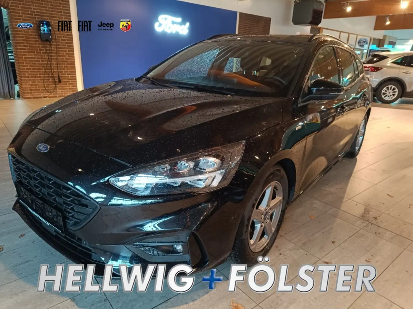 Ford Focus ST-LINE NAVI / LED / ACC / AHK / KAMERA Schwarz - 1