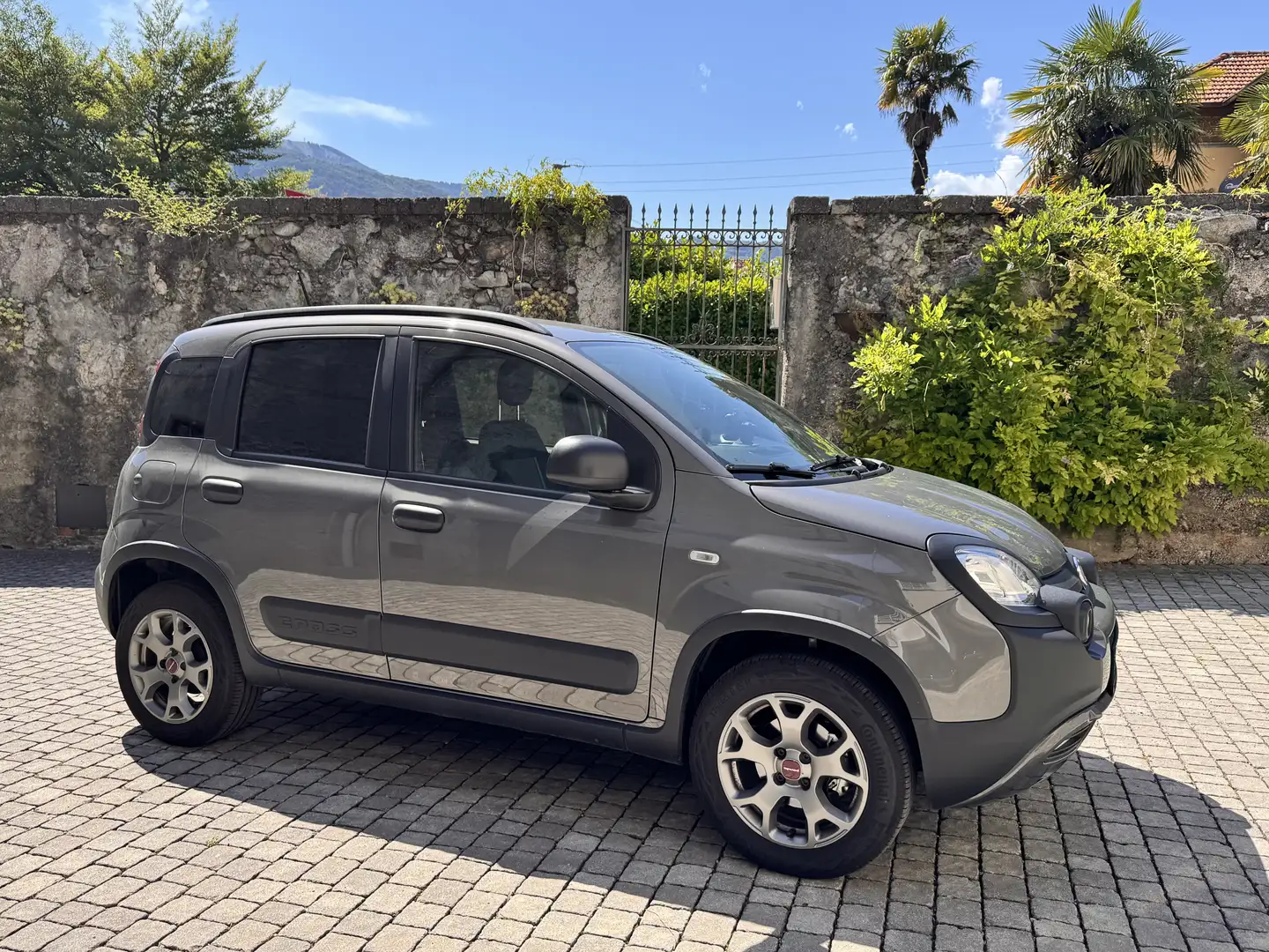 Fiat Panda 1.2 City Cross+Bluetooth*sensori PDC* Grijs - 1