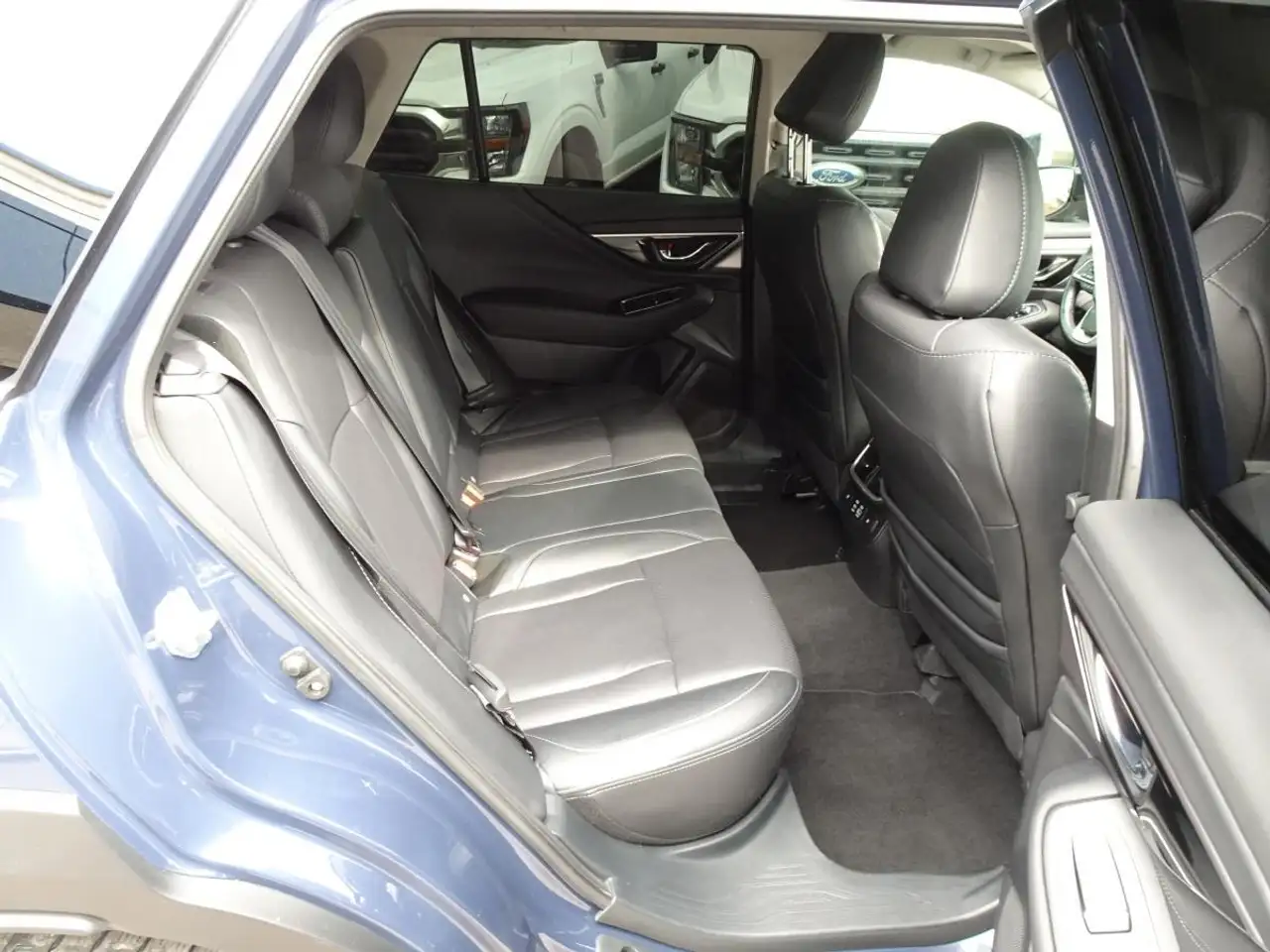 Subaru OUTBACK снимка Subaru OUTBACK