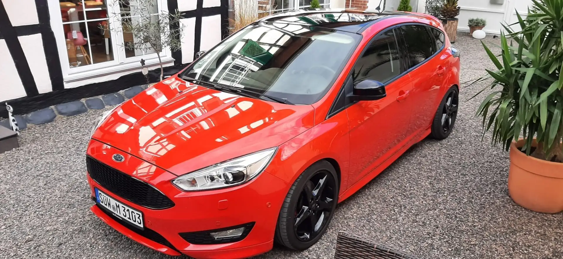 Ford Focus 1.5 EcoBoost St-Line Sport Focus MK3 Rot - 1
