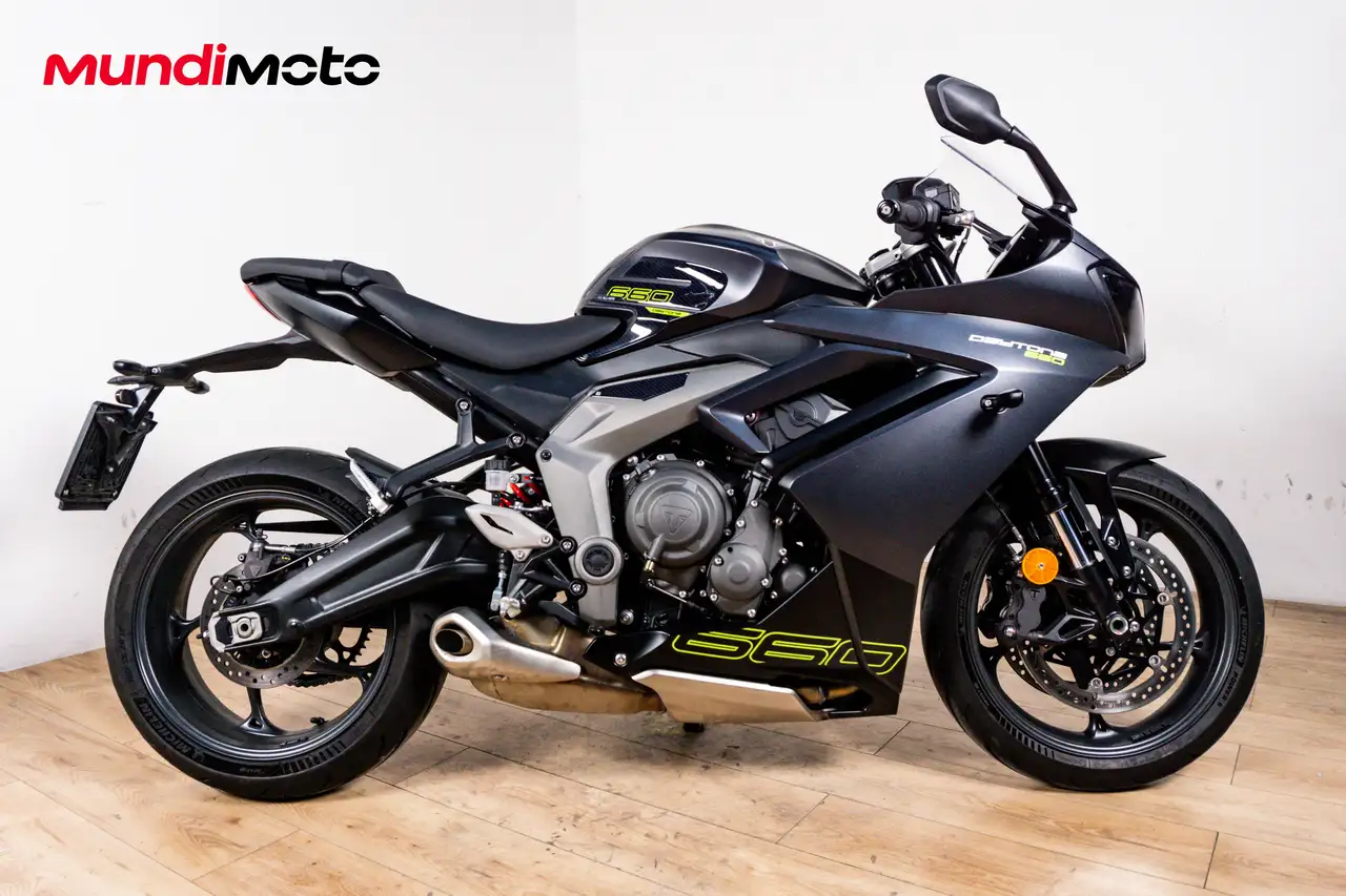 Triumph Daytona 650