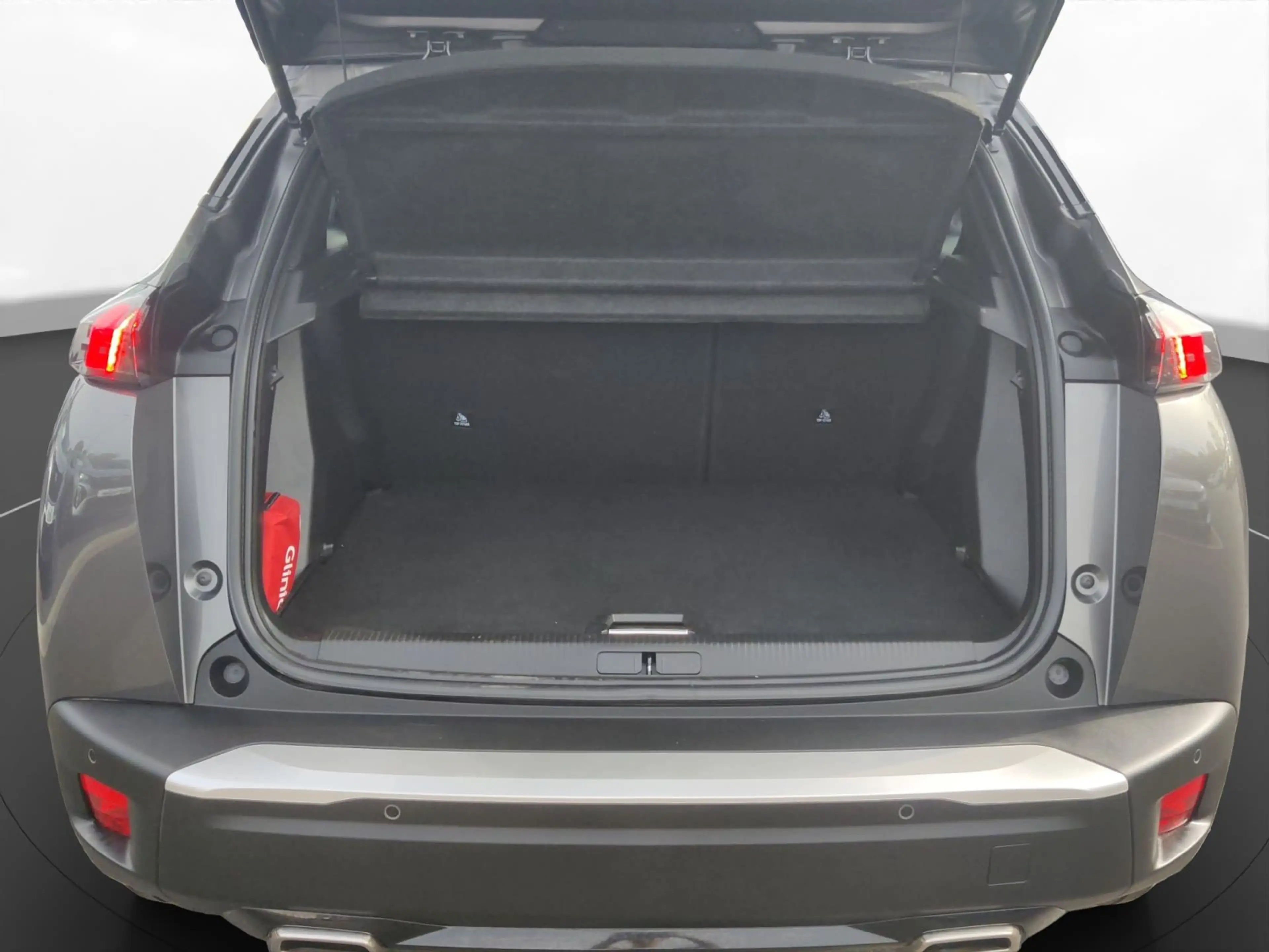 Peugeot 2008 Allure Pack PT 130 NAVI Sitzheizung Kamera — photo 6
