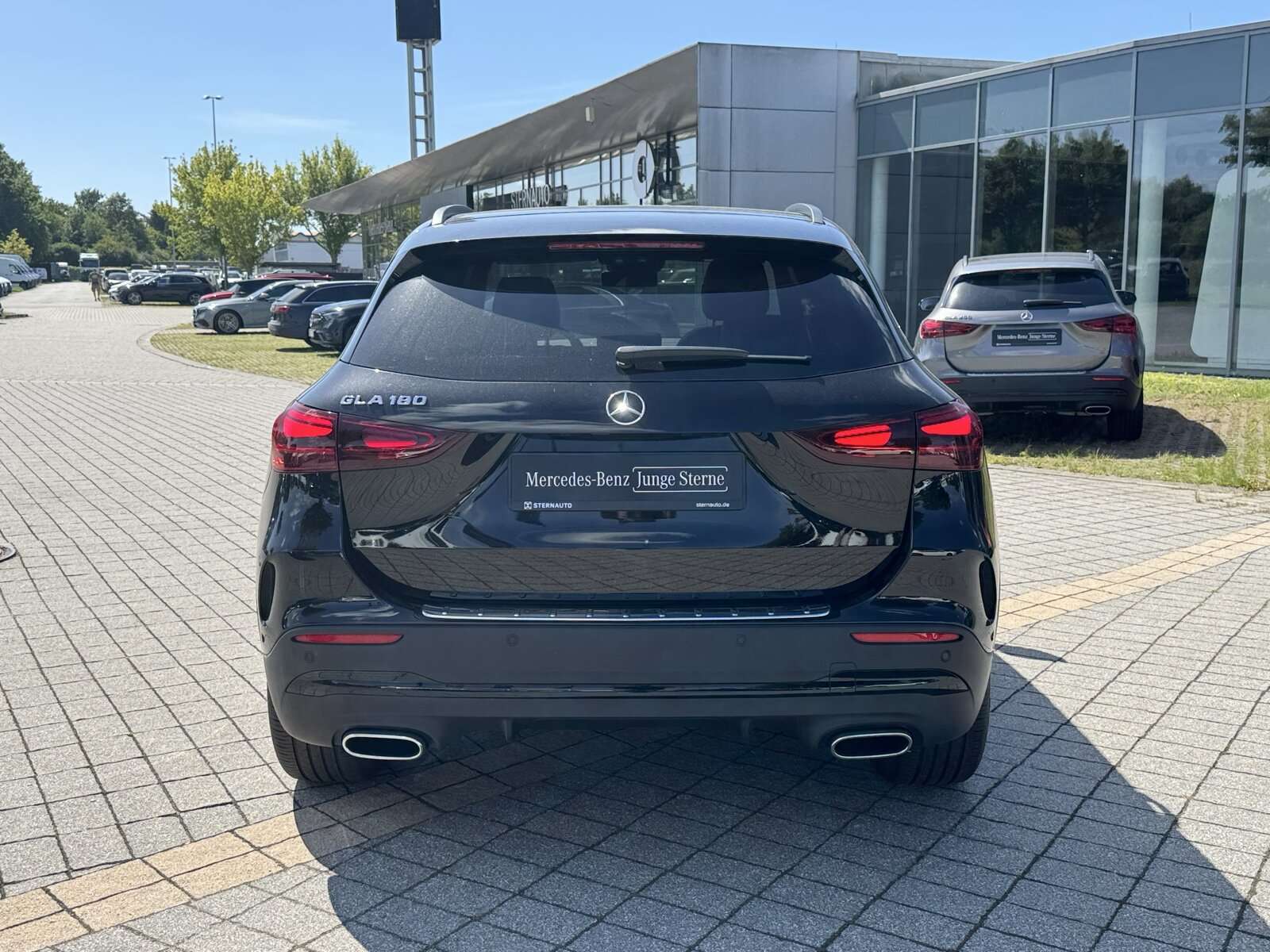 Mercedes-Benz GLA 180