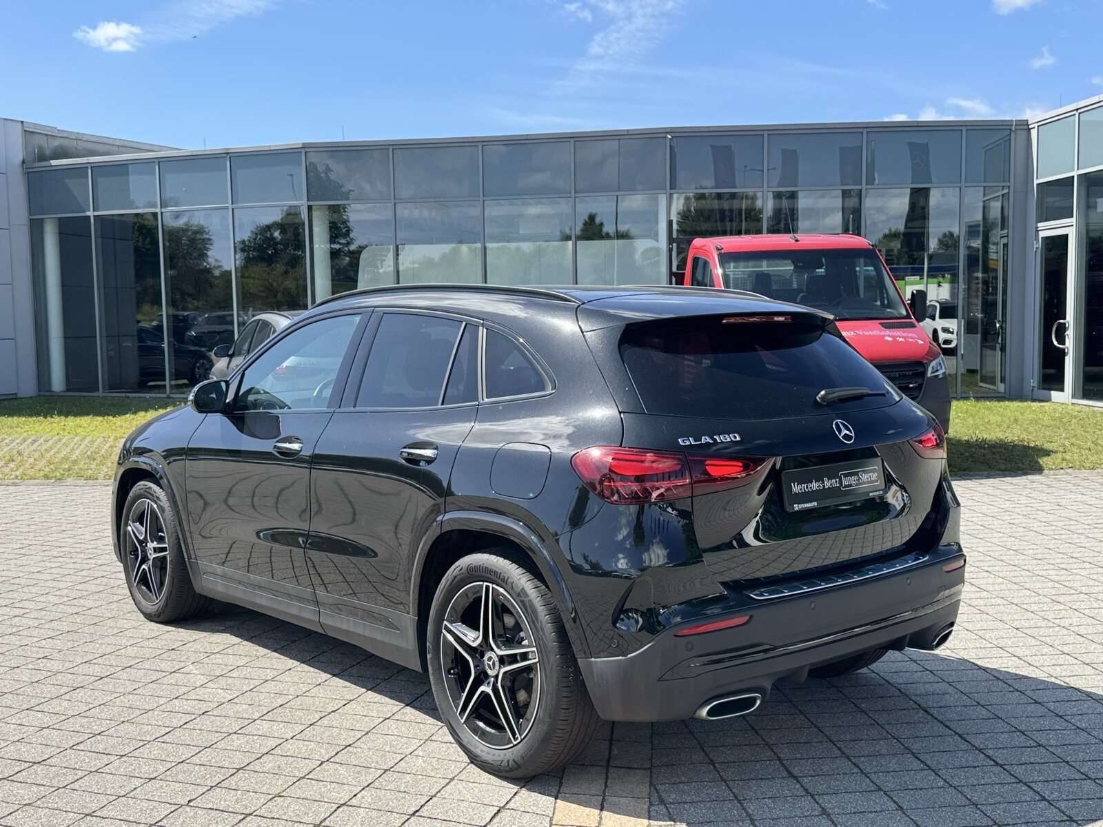 Mercedes-Benz GLA 180