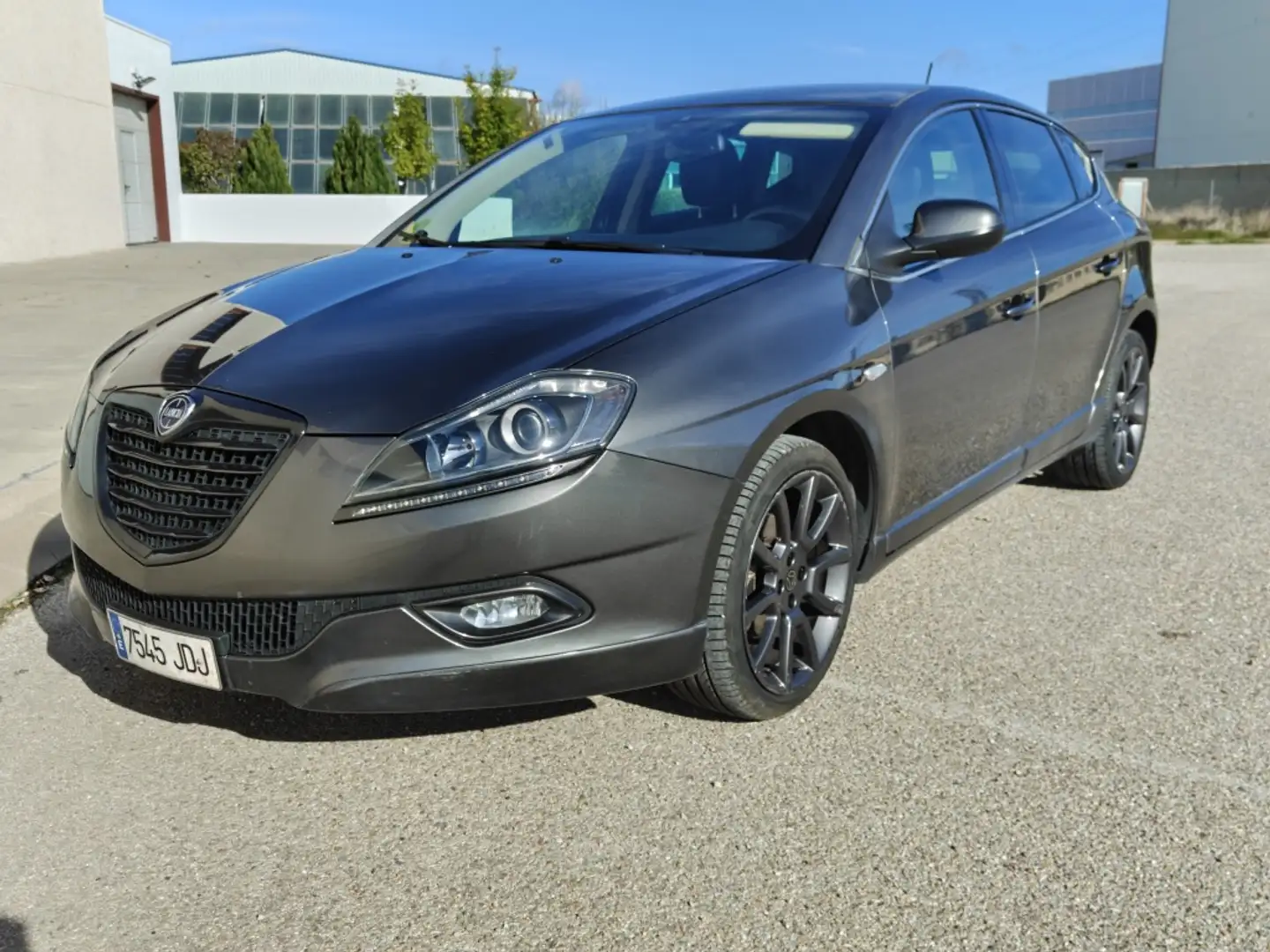 Lancia Delta 1.6MJTD Edición Especial S 120 Gris - 1