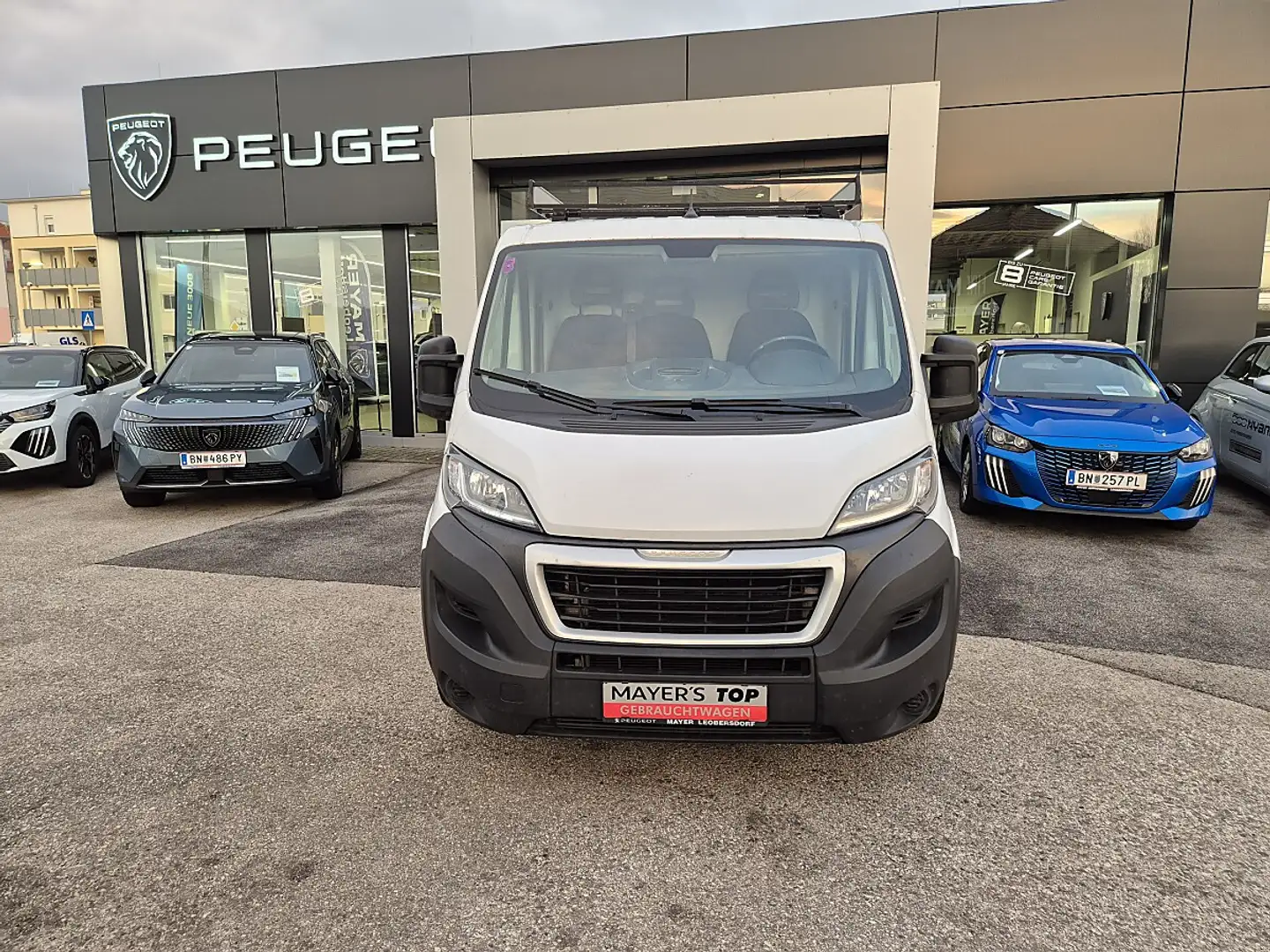 Peugeot Boxer Boxer 33 L1H1 BlueHDi 120 S&S Weiß - 2