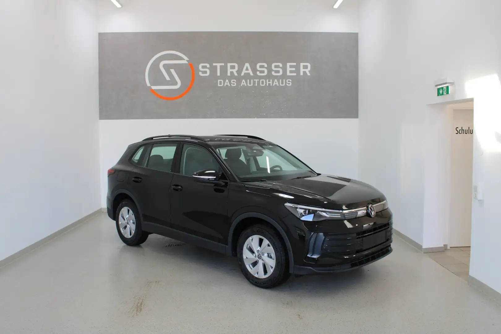 Volkswagen Tiguan 4Me eTSI DSG Schwarz - 1