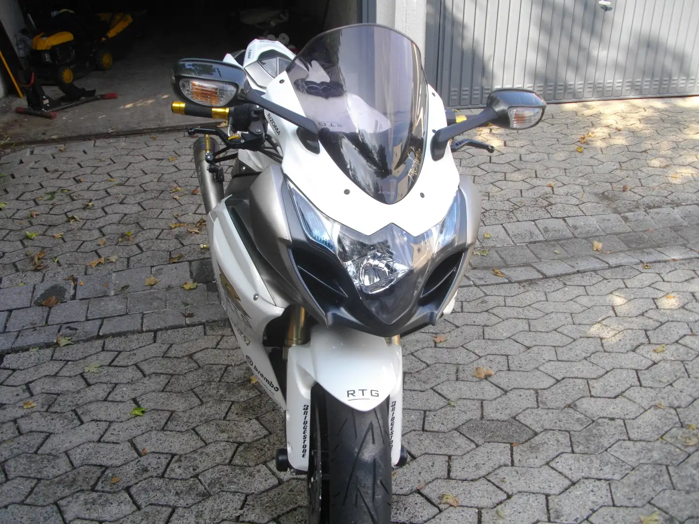 Suzuki GSX-R 1000 LO Yoshimura Alb - 2