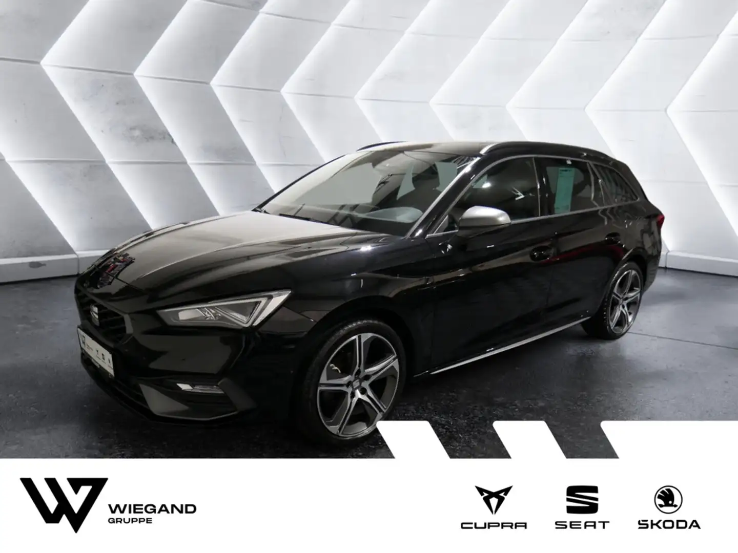 SEAT Leon Sportstourer 1.5 TSI FR Plus NAVI LED Schwarz - 1
