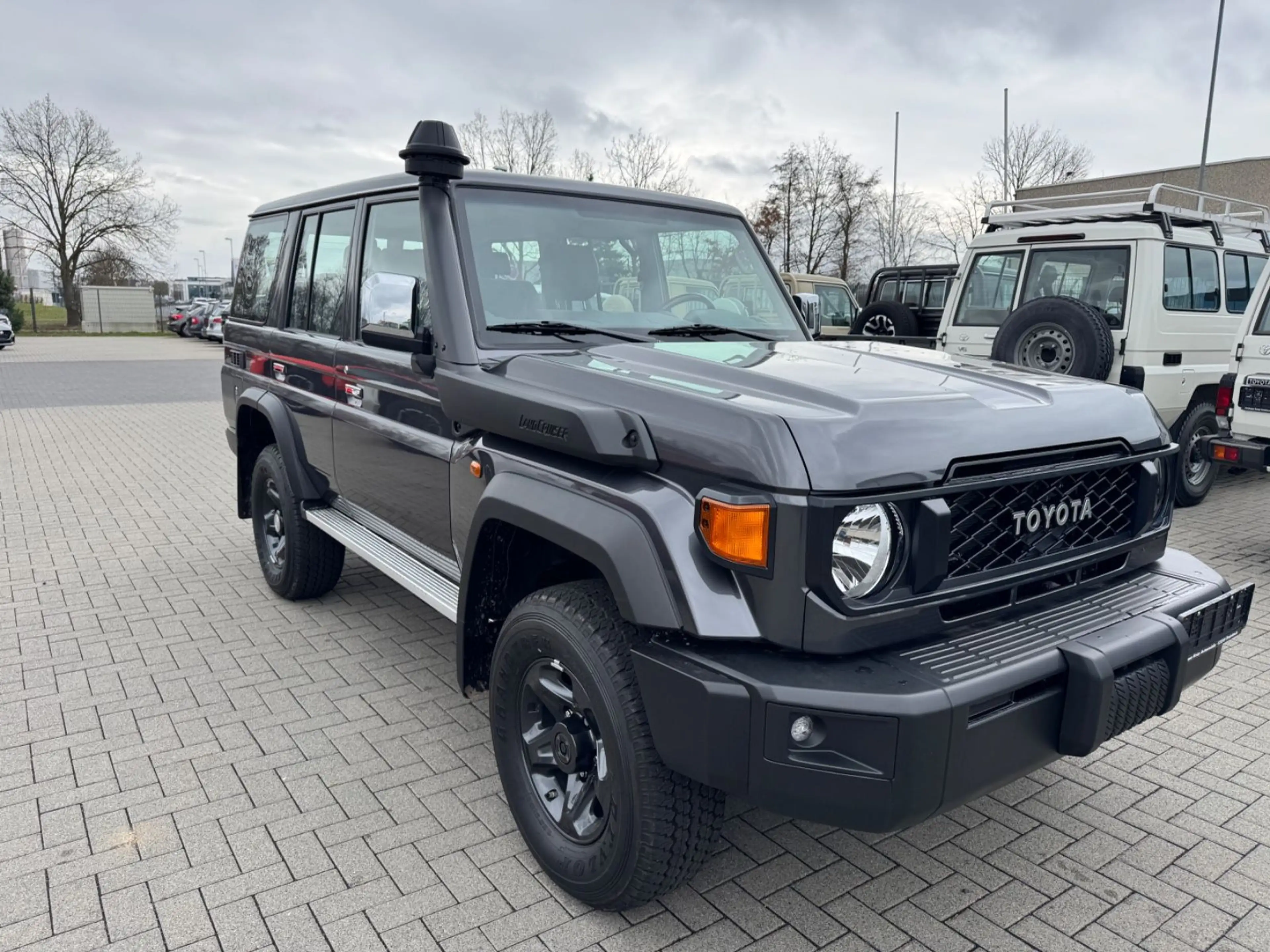 Toyota Land Cruiser GDJ 76 LX-G 2,8d Euro-6e SOFORT — photo 2