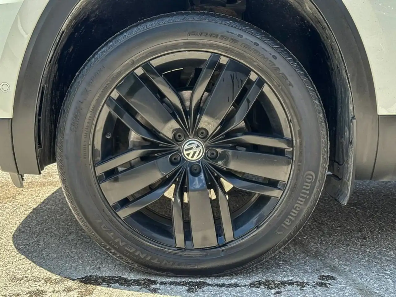 Volkswagen Atlas photo Volkswagen Atlas