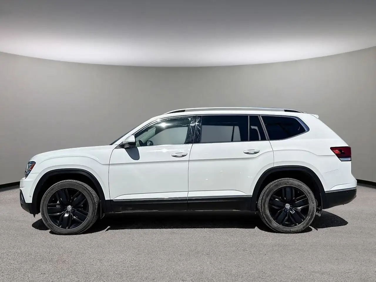 Volkswagen Atlas photo Volkswagen Atlas