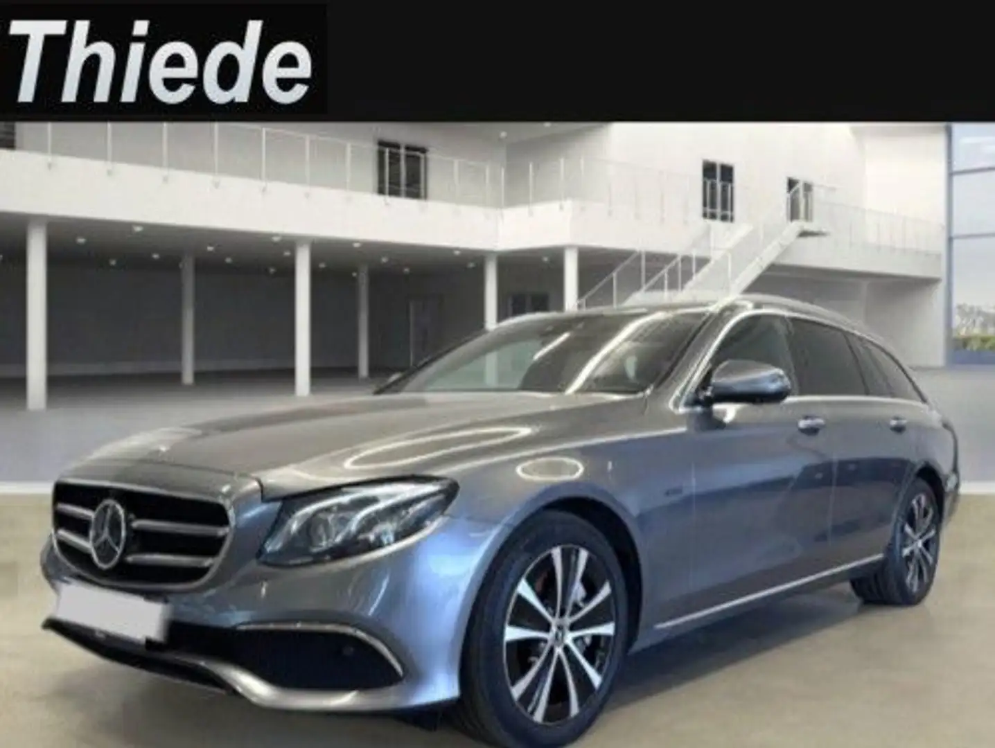 Mercedes-Benz E 300 D T HYBRID AVANT. NAVI/M-BEAM/360°/VIRTU. Grau - 1