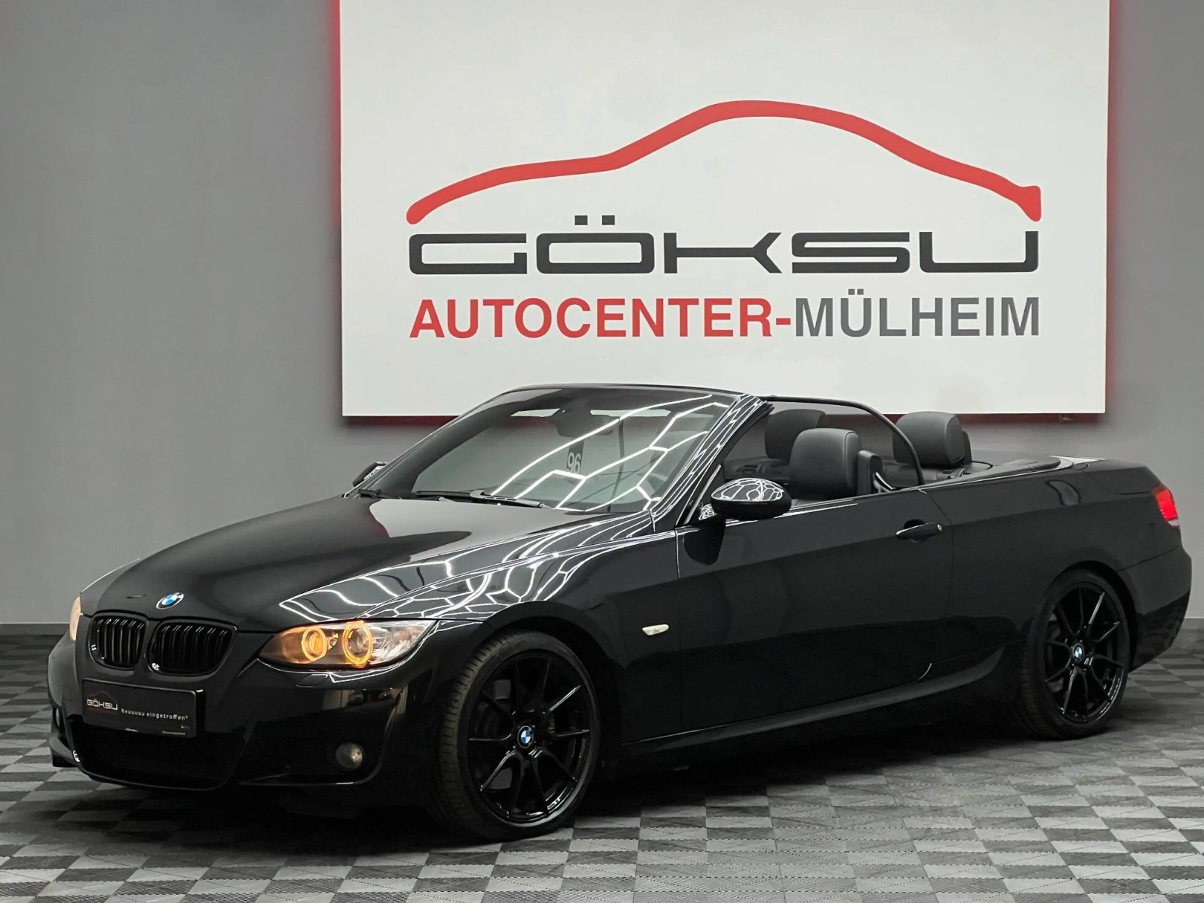 BMW 325 i Cabrio*M-Paket*Automatik*Navi*Leder*Aero*19