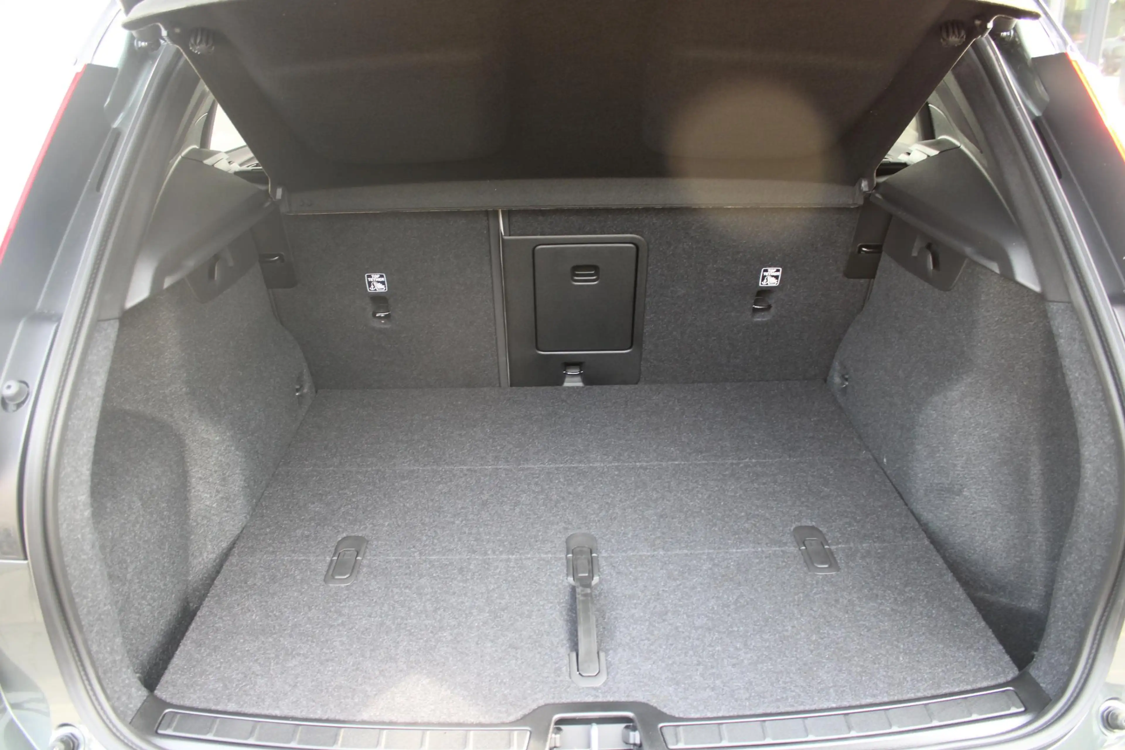Volvo EX40 Single Motor Extended Range Ultra Europa 82 kWh | — photo 8