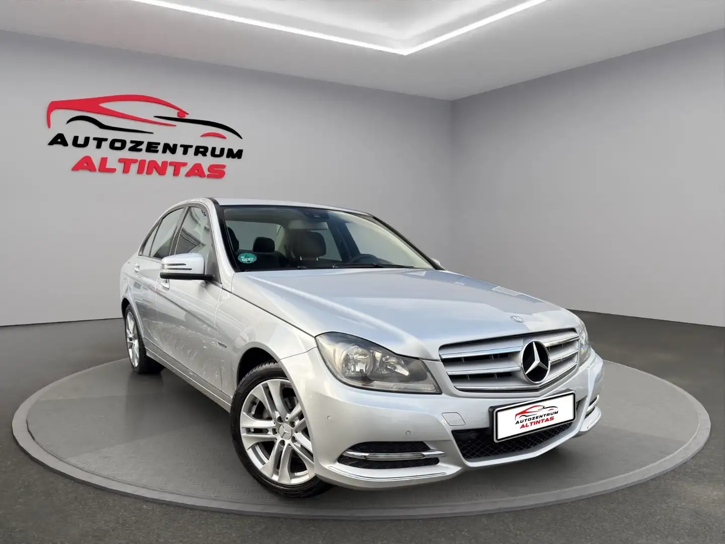 Mercedes-Benz C 180 CGI BlueE.*KLIMA*NAVI*AHK*SHZ*PDC*TÜV NEU Silber - 1
