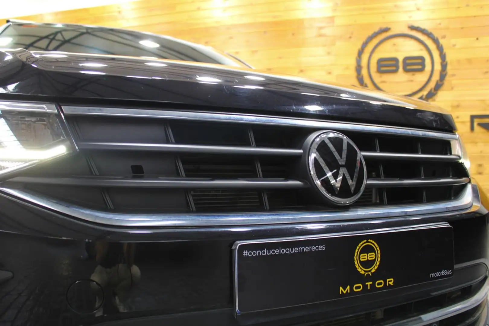 Volkswagen Tiguan 1.4 TSI Sport 4Motion DSG 110kW Negro - 2
