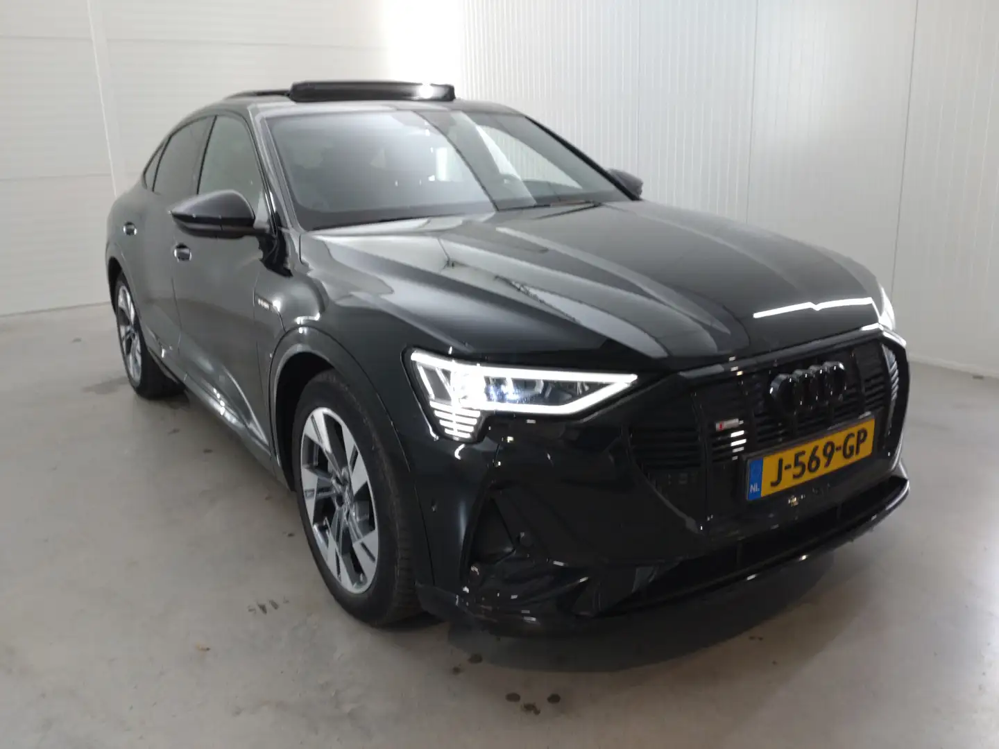 Audi e-tron Sportback 50 quattro S edition 71 kWh | Trekhaak | Zwart - 2