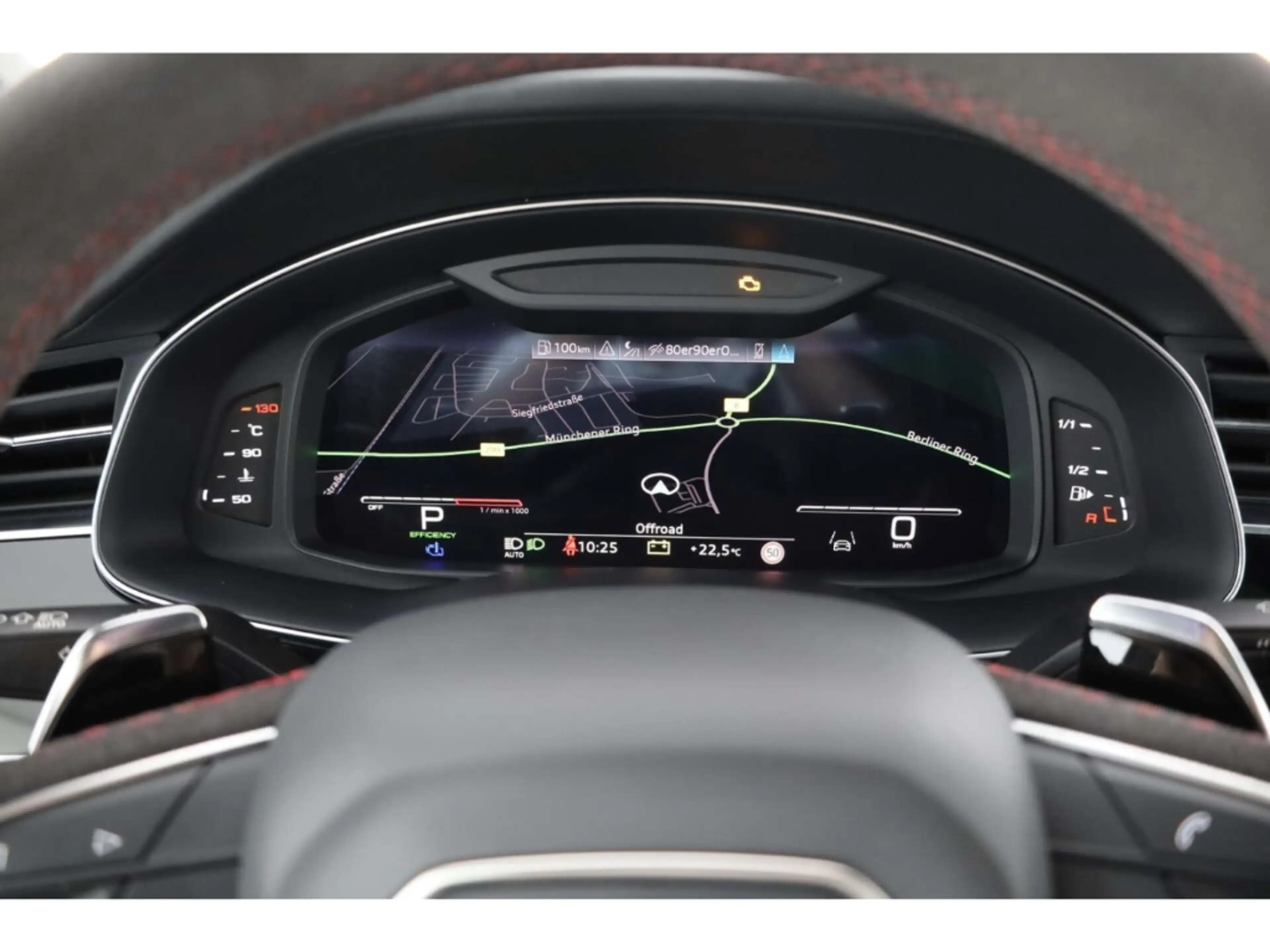 Audi RS Q8 TFSI quattro — photo 13