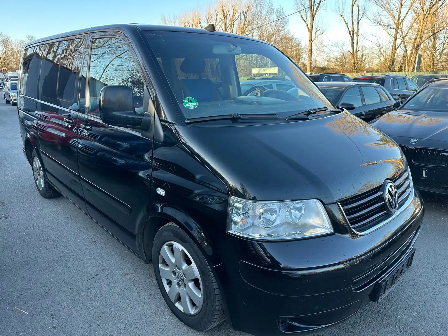 Volkswagen T5 Multivan Comfortline 2,5 TDI 174 PS KLIMA NAVI ALU TISCH Noir - 1