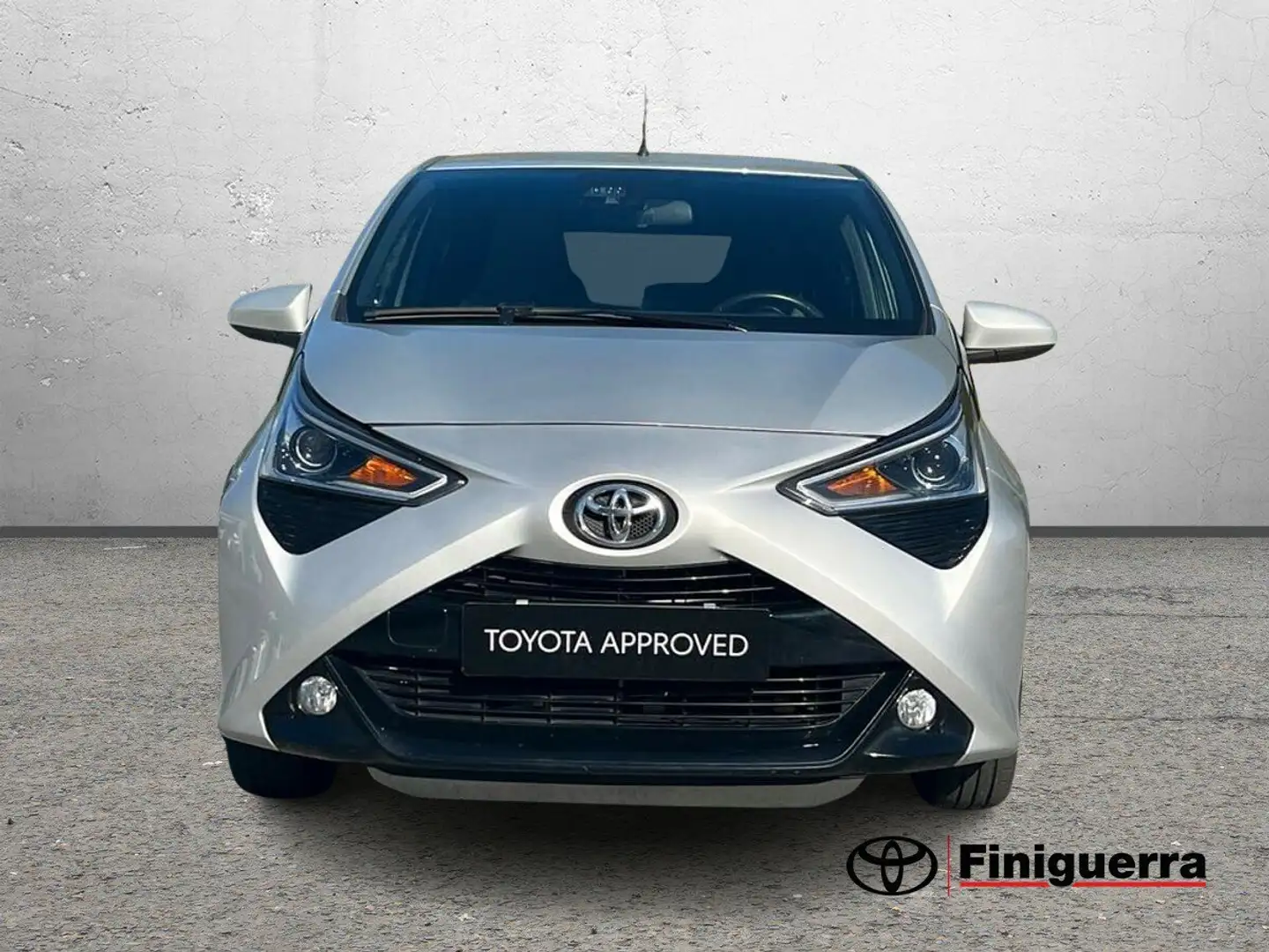 Toyota Aygo Aygo Connect 1.0 VVT-i 72 CV 5 porte x-you MMT Argento - 2