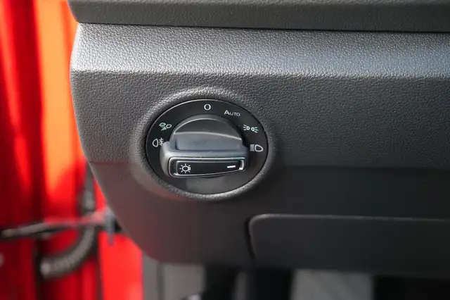 Volkswagen T-Roc view 19