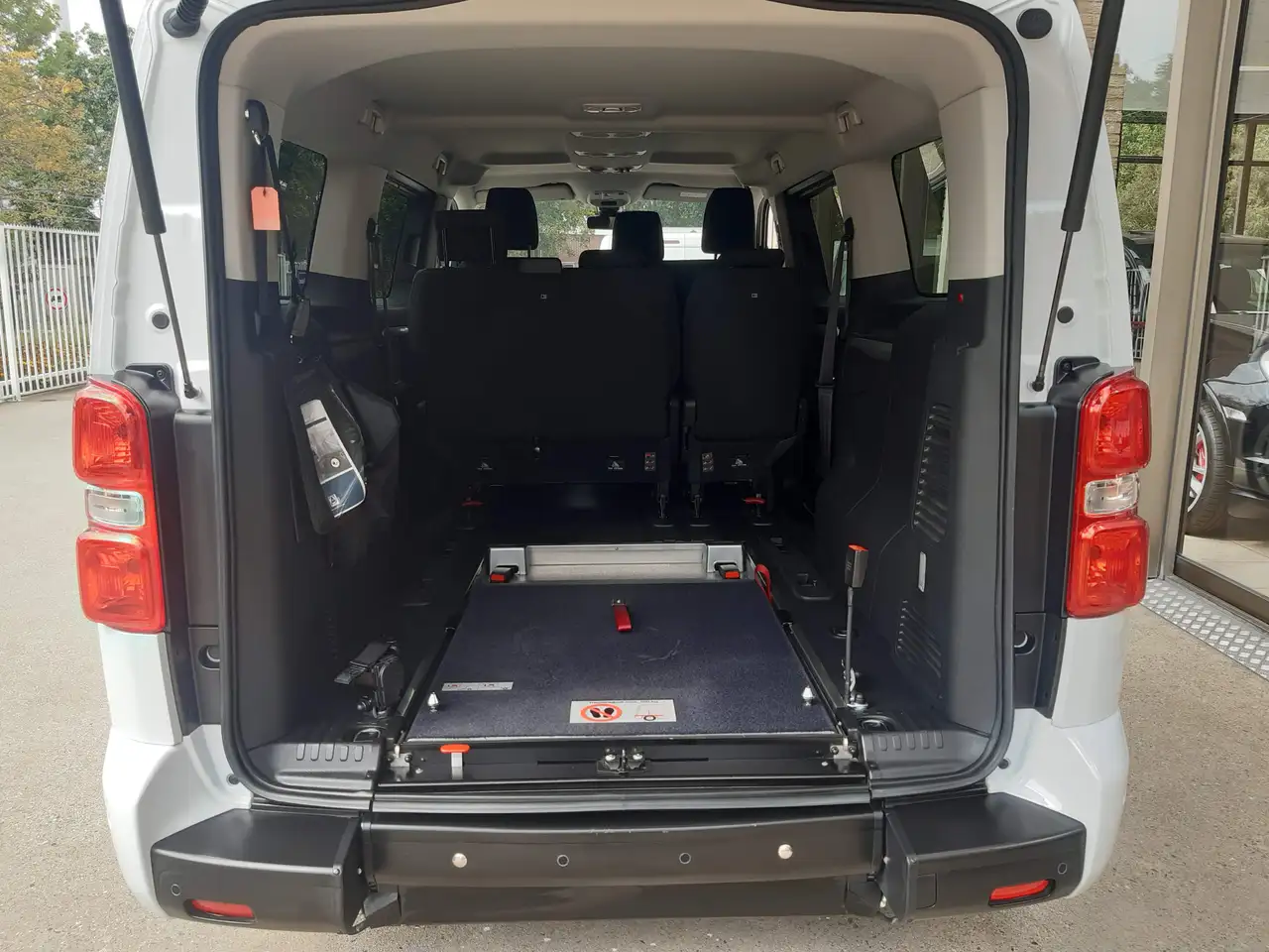 Opel Vivaro-e / Citroen E-SpaceTourer XL L3 75kWh SNELLADER Rols 9