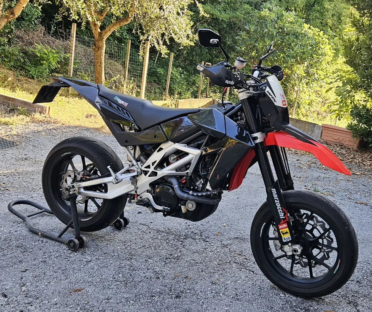 Aprilia SXV 550 cerchi marchesini e motore preparato Nero - 1