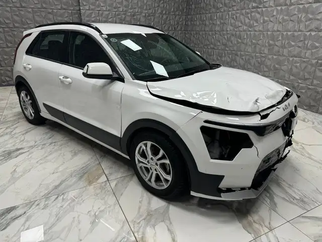 Kia Niro EV Long Range 64kWh Silber Aut.