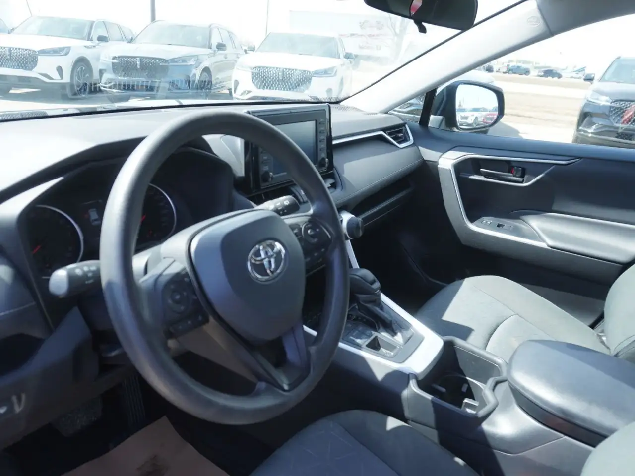 Toyota RAV 4 снимка Toyota RAV 4