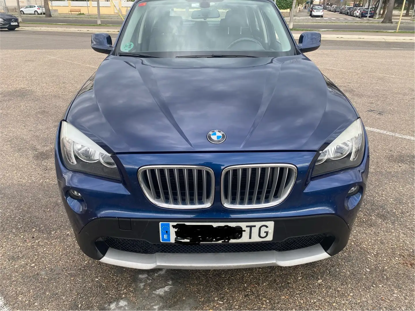 BMW X1 xDrive 28iA Blau - 1