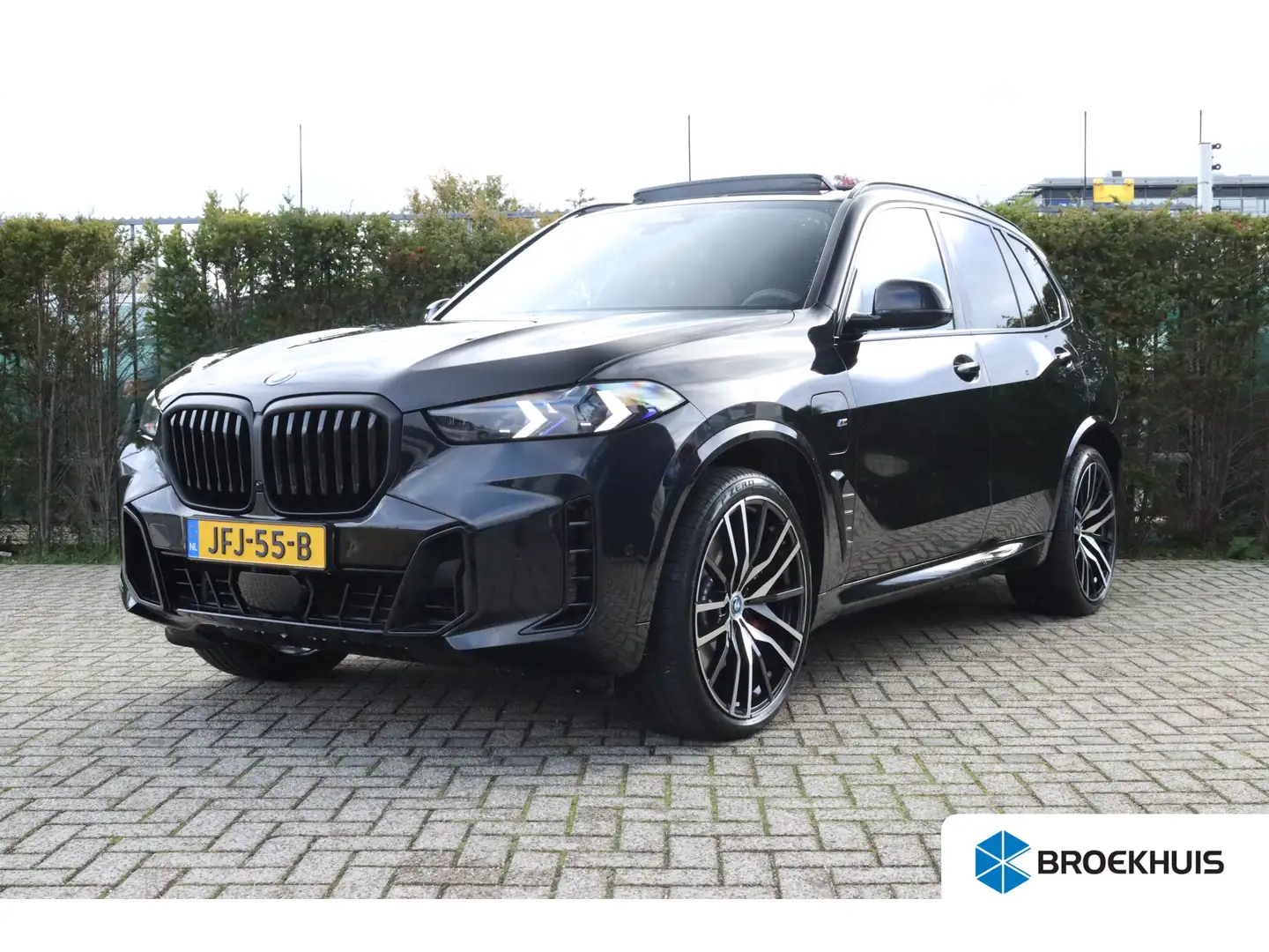 BMW X5 xDrive50e M-SPORT PRO | Trekhaak | Skylounge | Tar Noir - 1