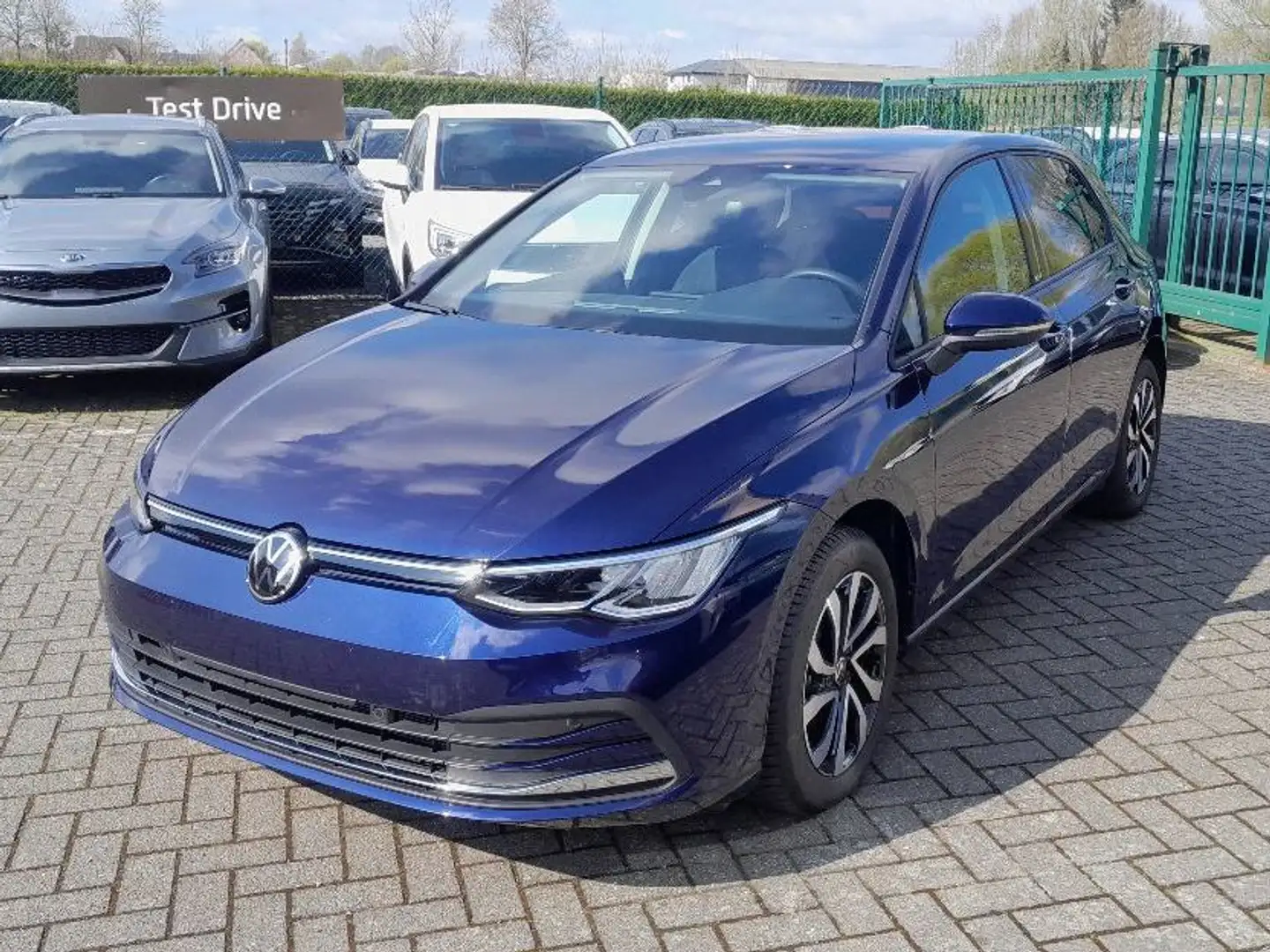 Volkswagen Golf 1.0 eTSI Active OPF DSG MILD HYBRID 7000KM Azul - 2