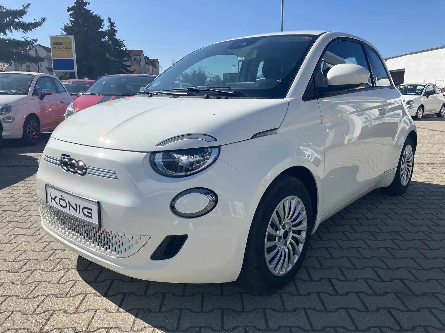 Fiat 500e MY23 Icon 320 Reichweite Elektro Automatik Weiß - 1