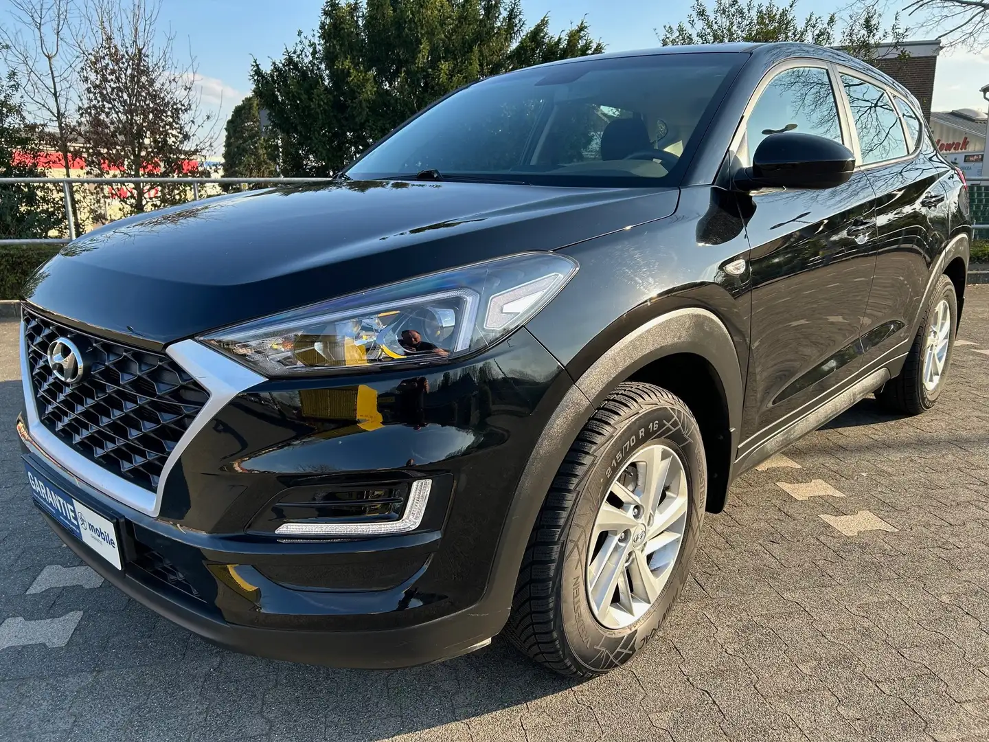 Hyundai TUCSON blue 1.6 CRDi Trend*KLIMA*BLUETOOTH*SCHECHECKHEFT Schwarz - 1
