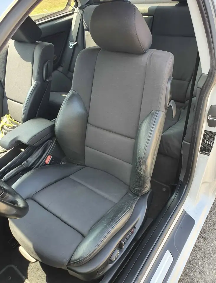 BMW 323i Coupe c/clima auto, foto 6