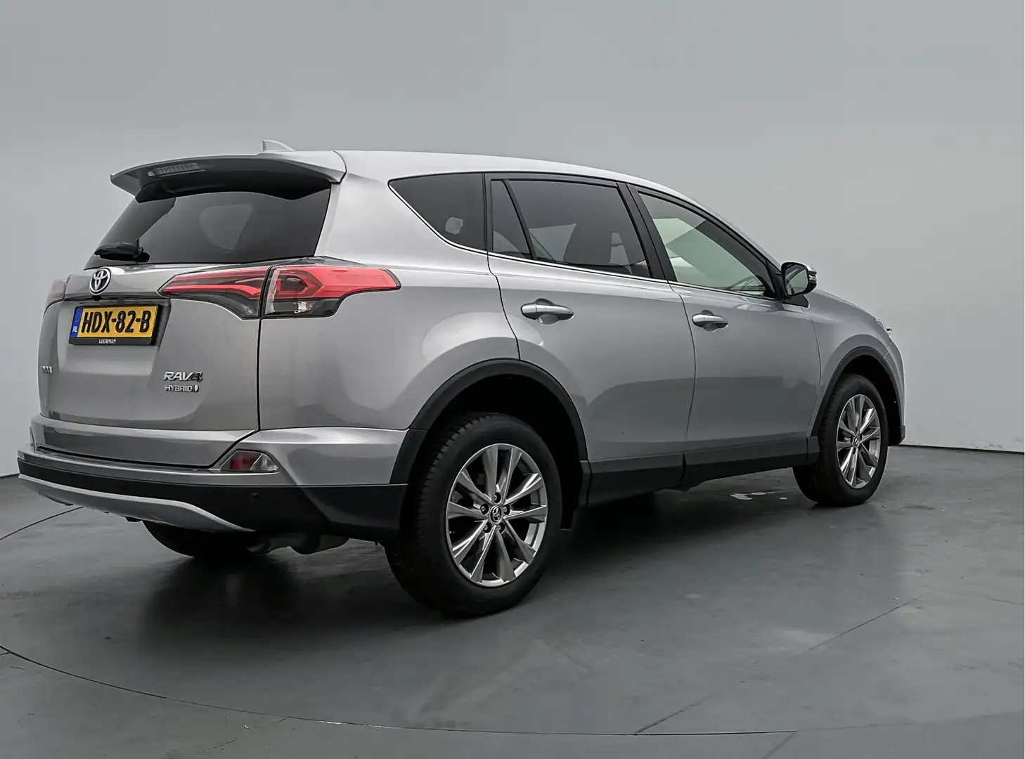 Toyota RAV 4 2.5 Hybrid Energy Limited | Achteruitrijcamera | C Grijs - 2