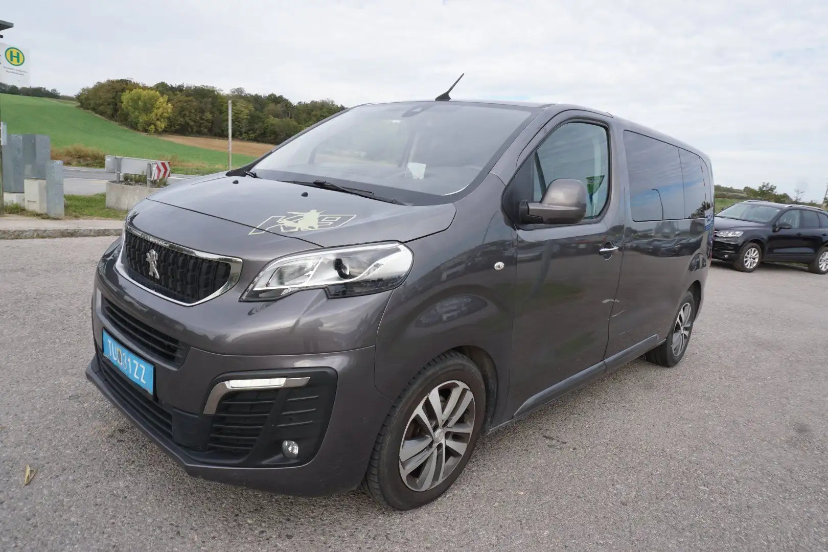 Peugeot Traveller 2.0 BlueHDi 150 Active L2 Grau - 2