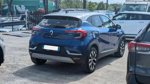 Renault Captur view 2