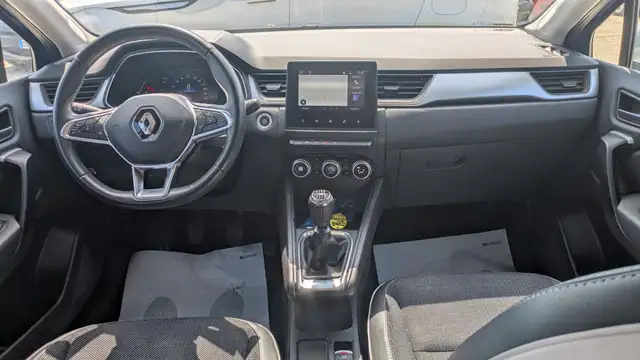 Renault Captur view 5