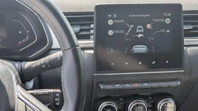 Renault Captur view 10