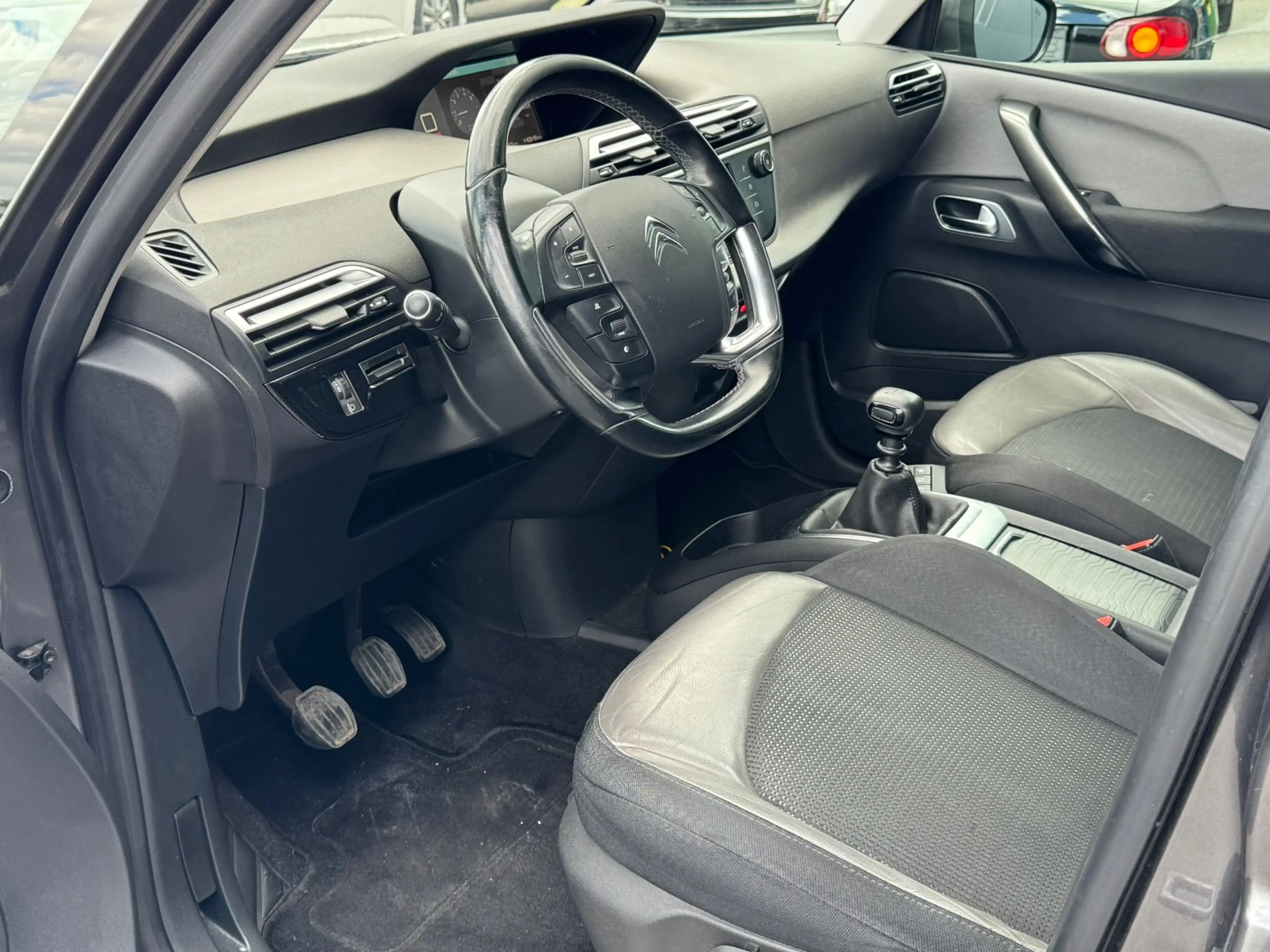 Citroen C4 SpaceTourer 1.5 BlueHDi Business GPS//CARPLAY//CAMERA/GARANTIE — photo 10