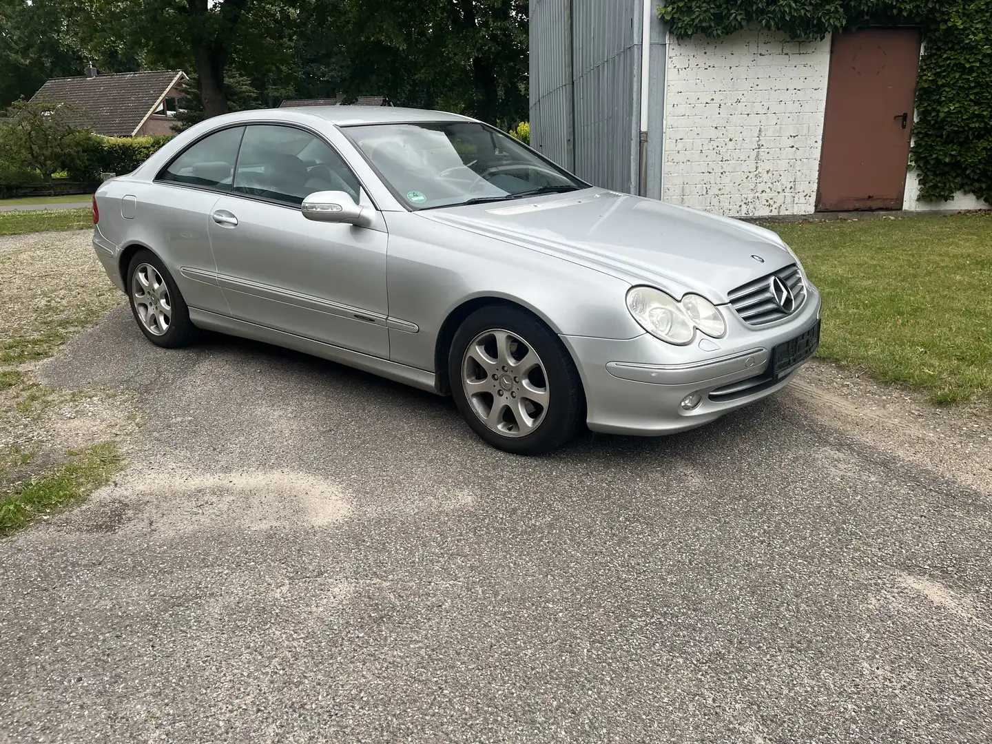 Mercedes-Benz CLK 270 Coupe CDI Elegance Xenon Automatik Klimaauto Argent - 1
