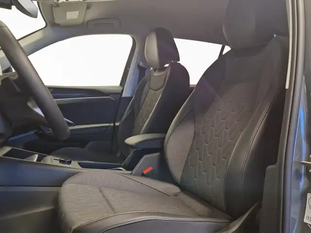 Volkswagen Tiguan view 9