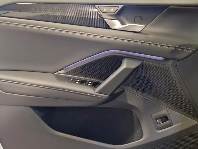 Volkswagen Tiguan view 14
