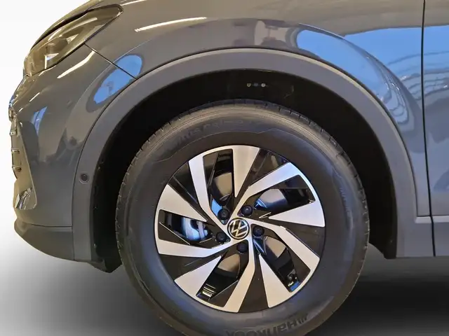 Volkswagen Tiguan view 8