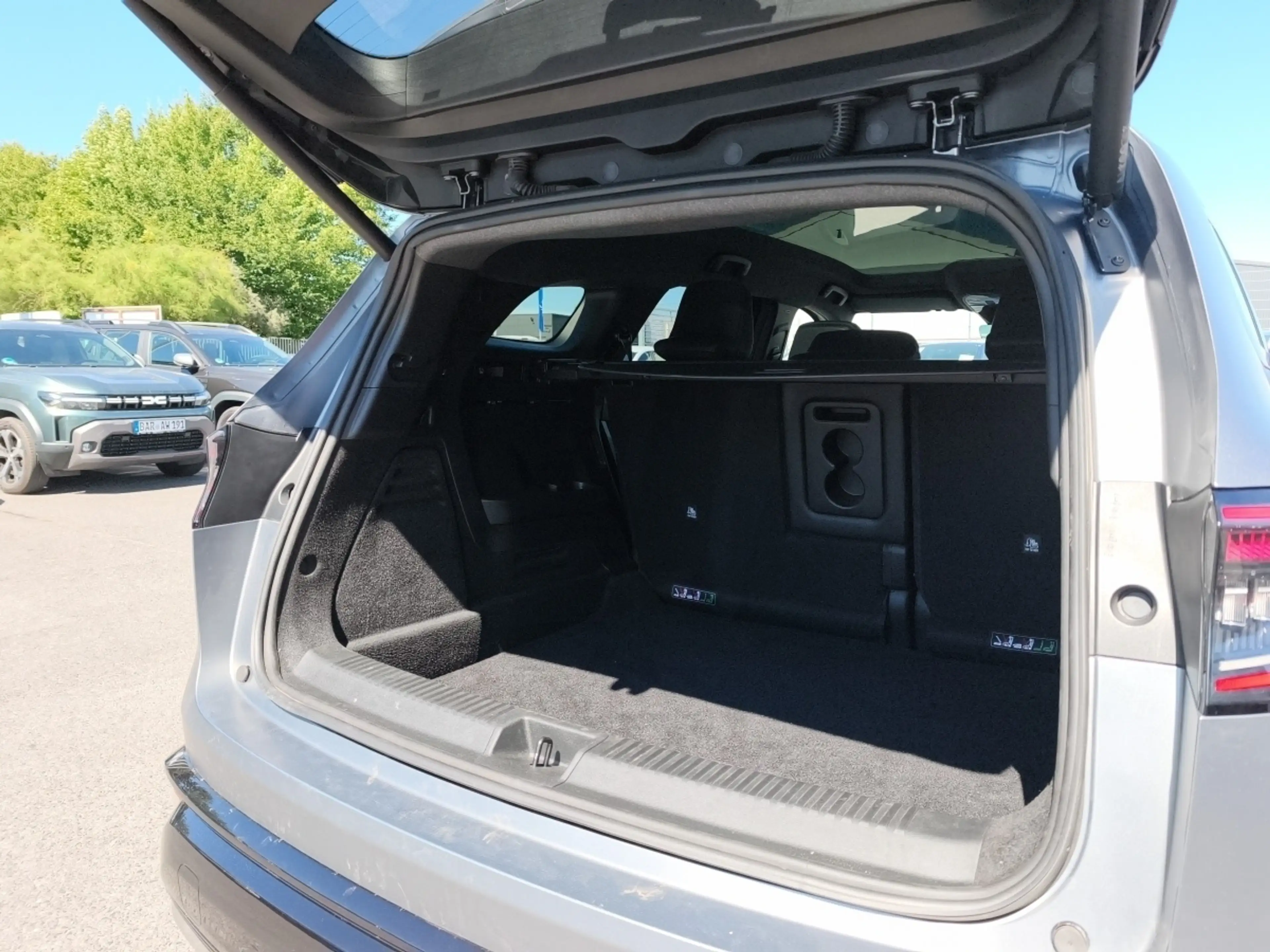 Renault Espace Esprit Alpine E-Tech Hybrid — photo 13