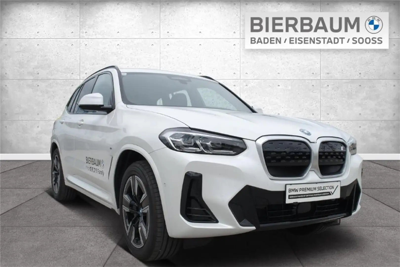 BMW iX3 M Sport White - 1